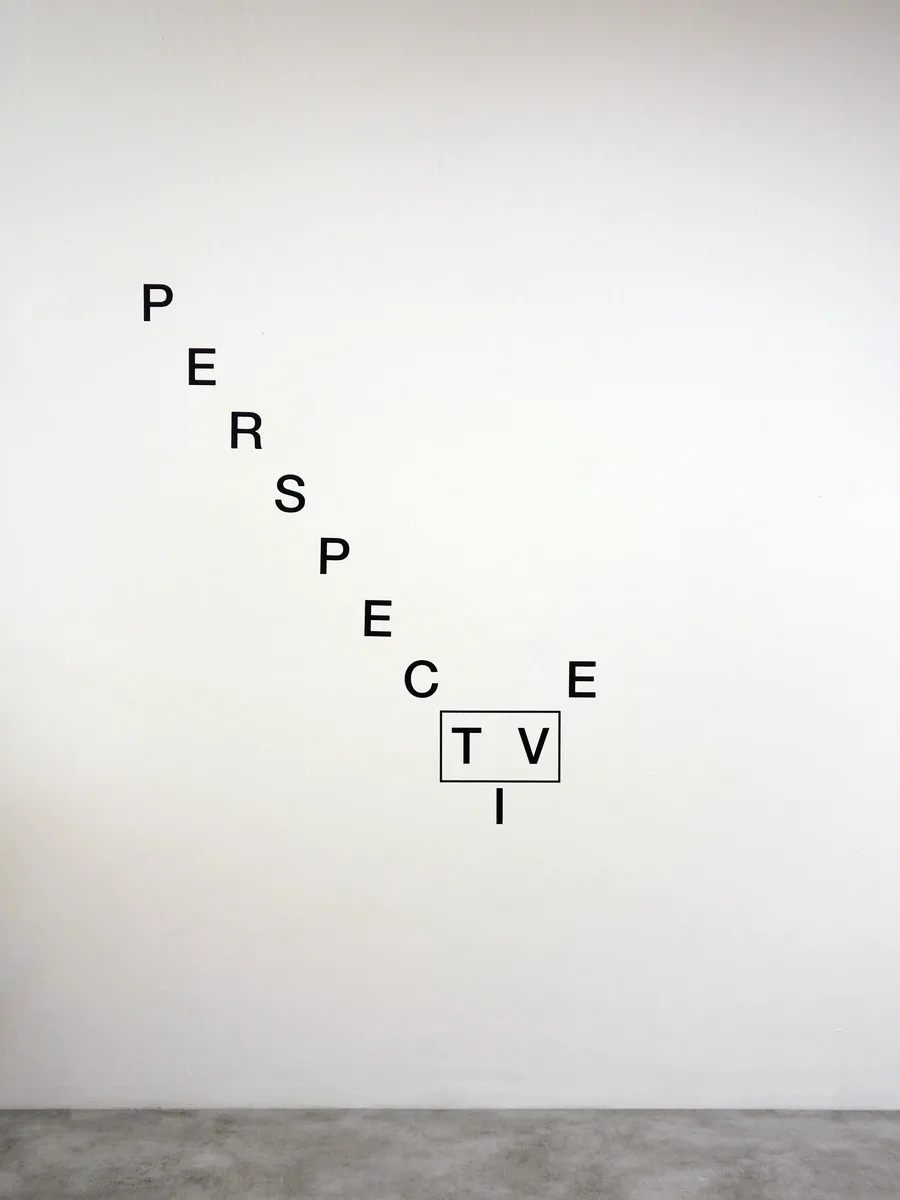 perspectIve, text-installation, dimensions variable, ©2020