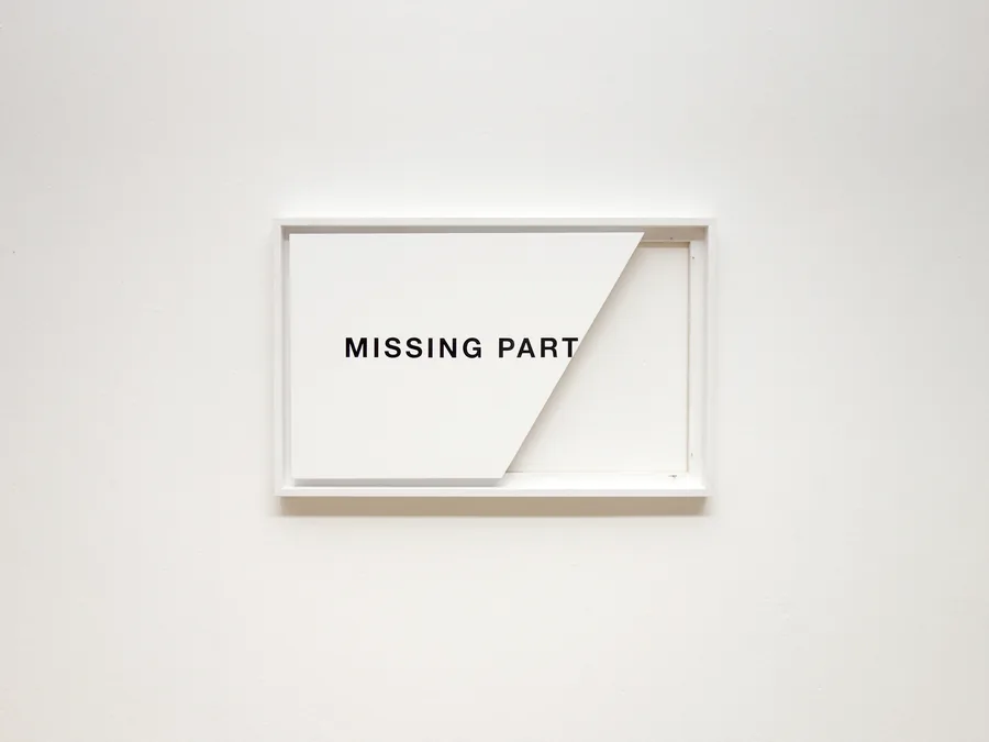 missing part, 30cm x 50cm, acrylic on wooden panel, framed, © 2020