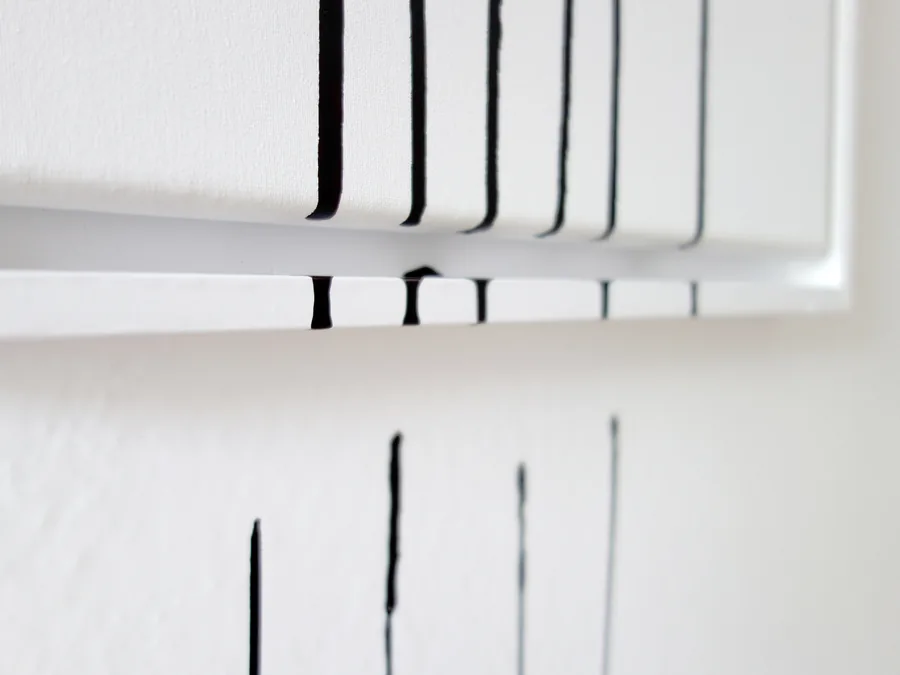 time is running out, detail, the runs crossing the skirting board