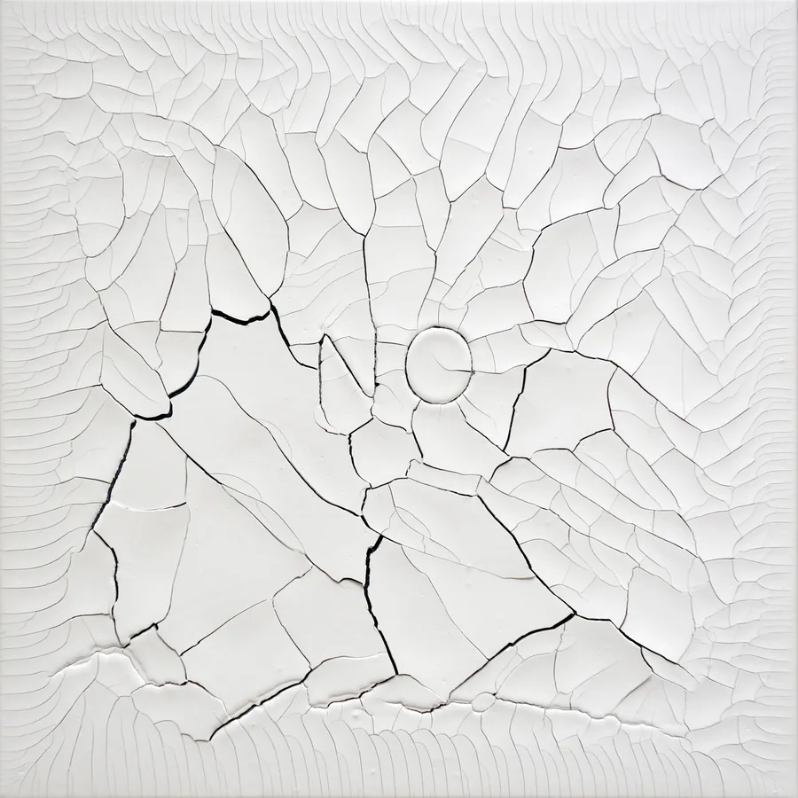 body knows, detail, the letters in the cracks